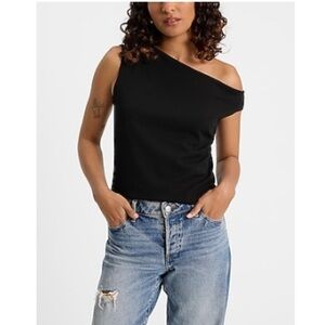 Express Women's Asymmetrical Black One-Shoulder Top